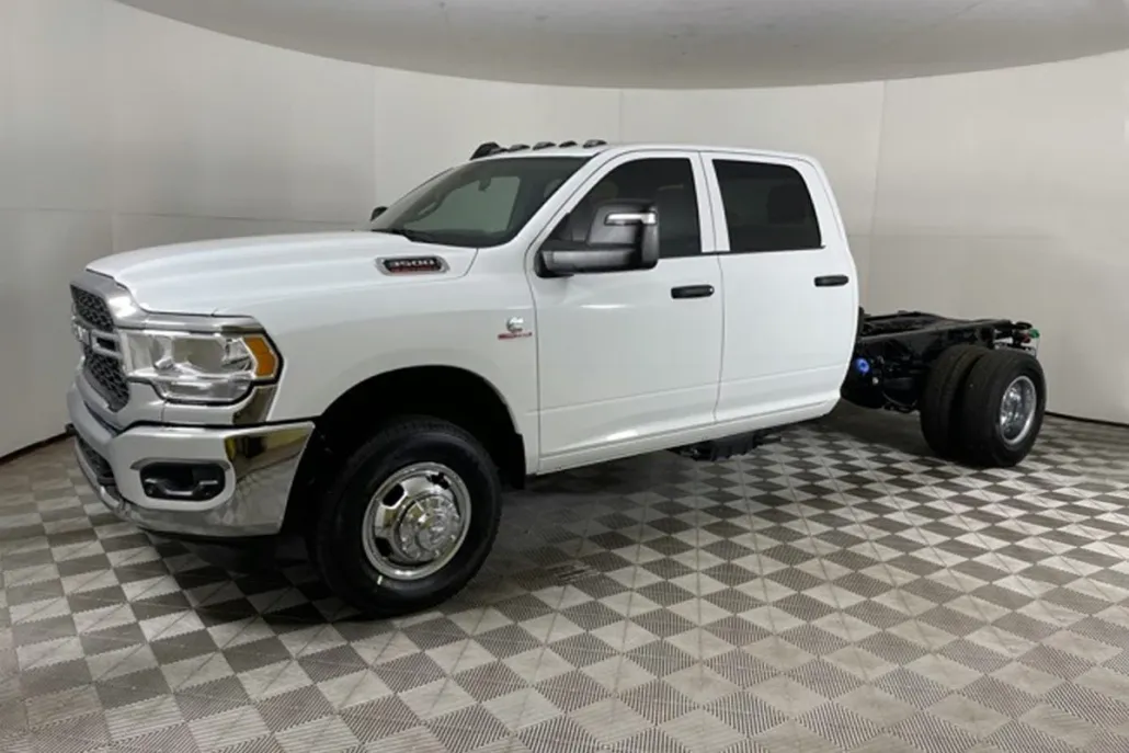 2024 Ram 3500 Tradesman photo 1