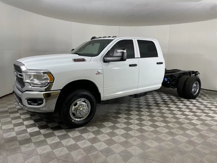 2024 Ram 3500 Tradesman photo 1