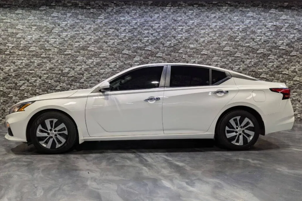 2021 Nissan Altima 2.5 S photo 1