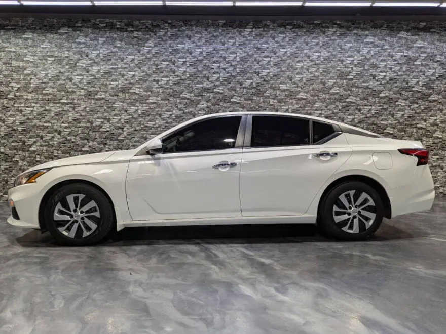 2021 Nissan Altima 2.5 S photo 1