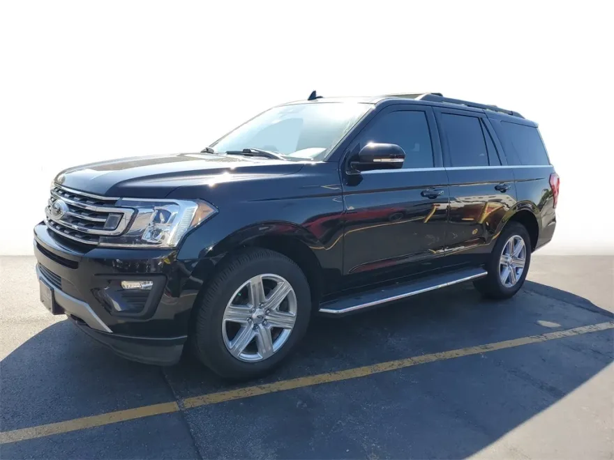2020 Ford Expedition XLT photo 1