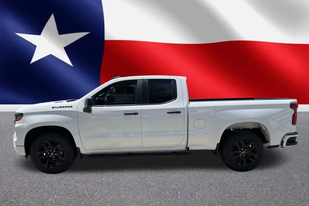 2026 Chevrolet Silverado 1500 Custom photo 1