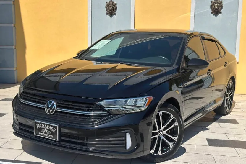 2023 Volkswagen Jetta Sport photo 1