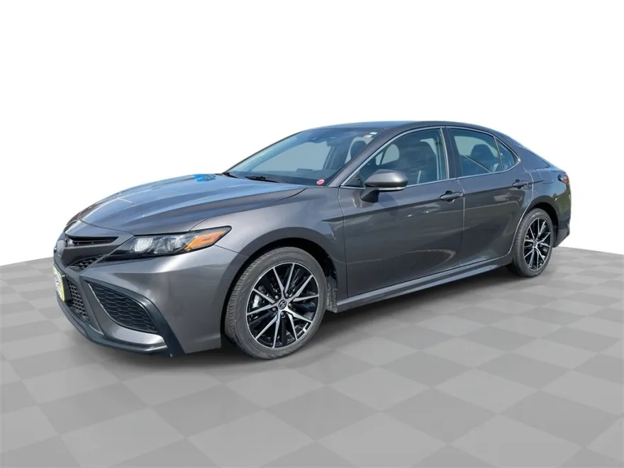 2023 Toyota Camry SE photo 1