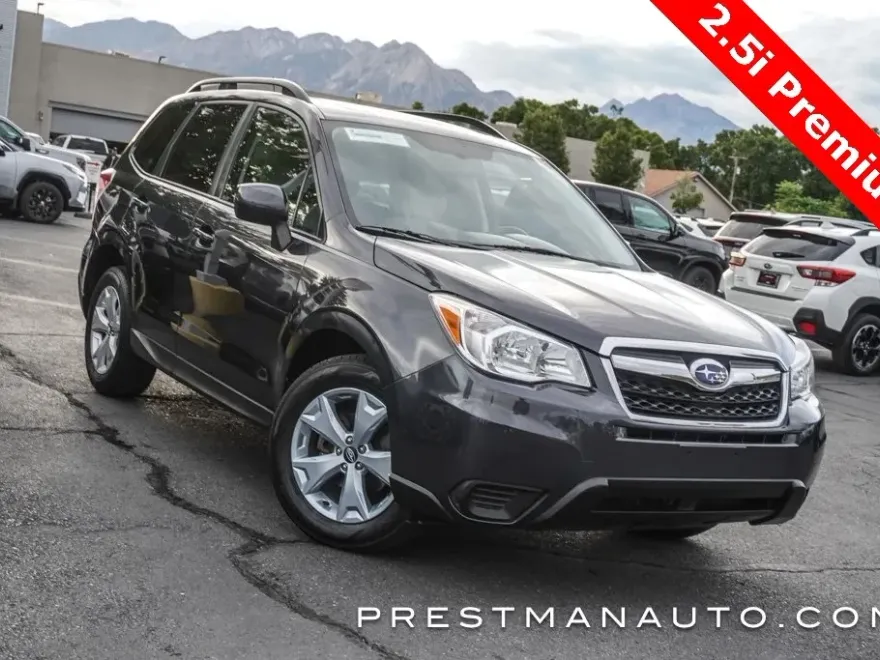 2015 Subaru Forester 2.5i Premium photo 1