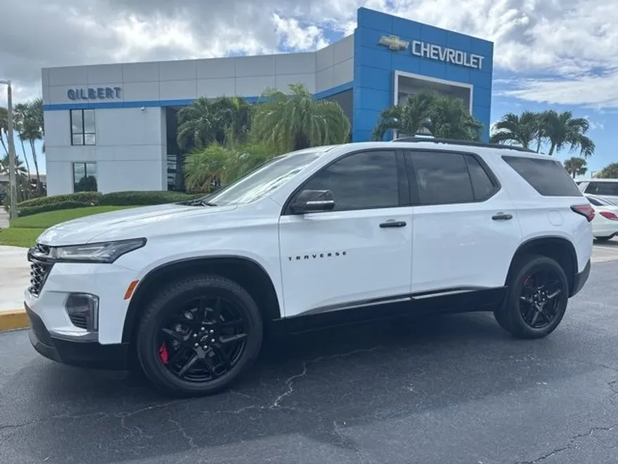 2022 Chevrolet Traverse Premier photo 1