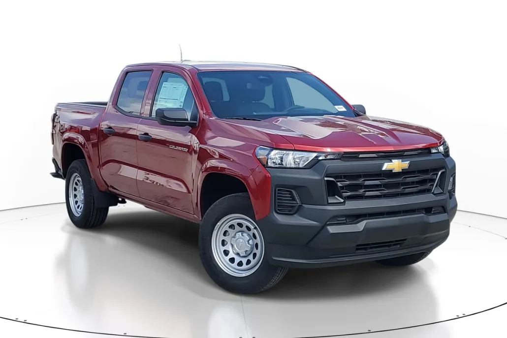 2025 Chevrolet Colorado LT photo 1