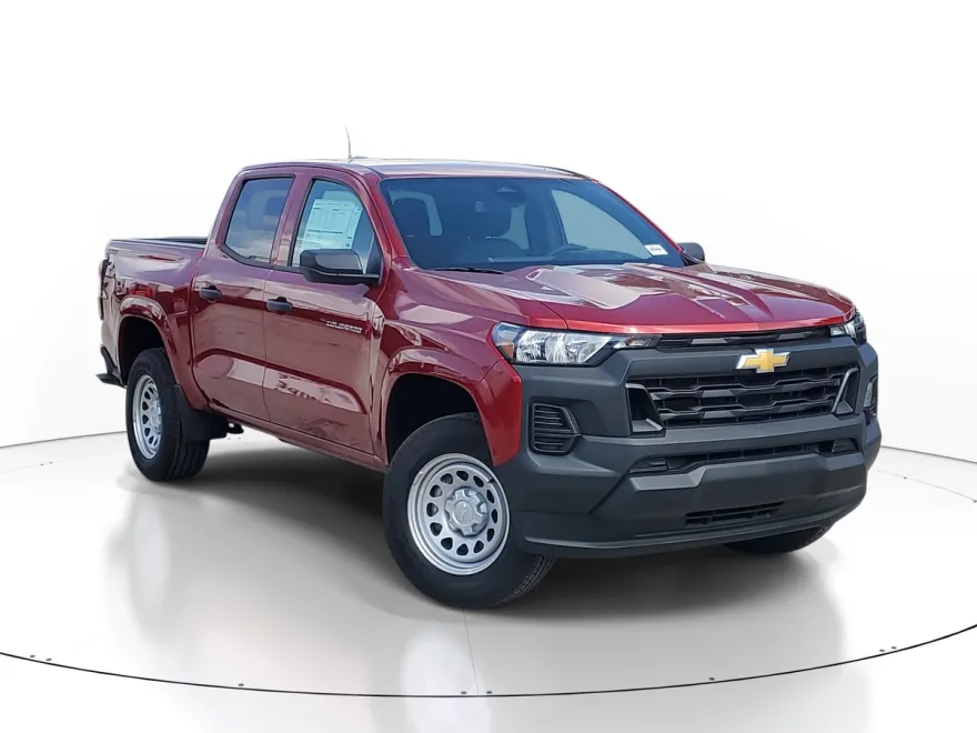 2025 Chevrolet Colorado LT photo 1