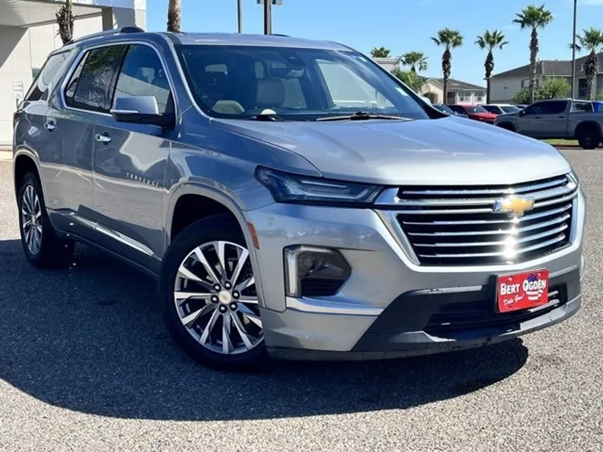 2023 Chevrolet Traverse Premier photo 1