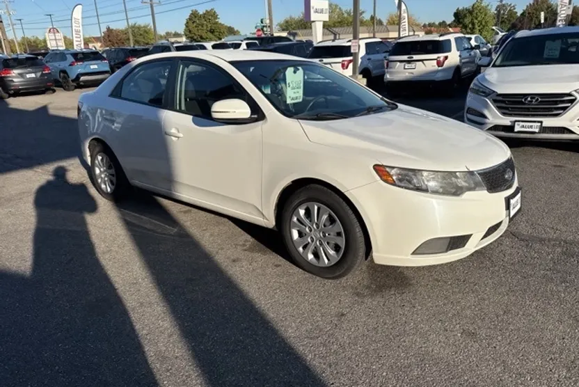 2013 Kia Forte EX photo 1