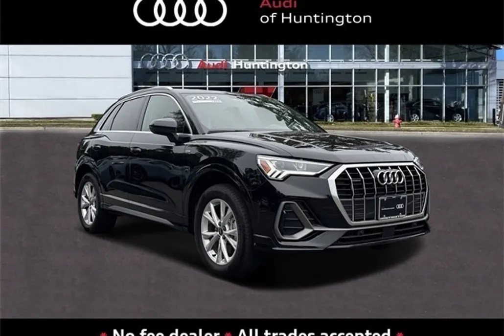2022 Audi Q3 S line Premium Plus photo 1