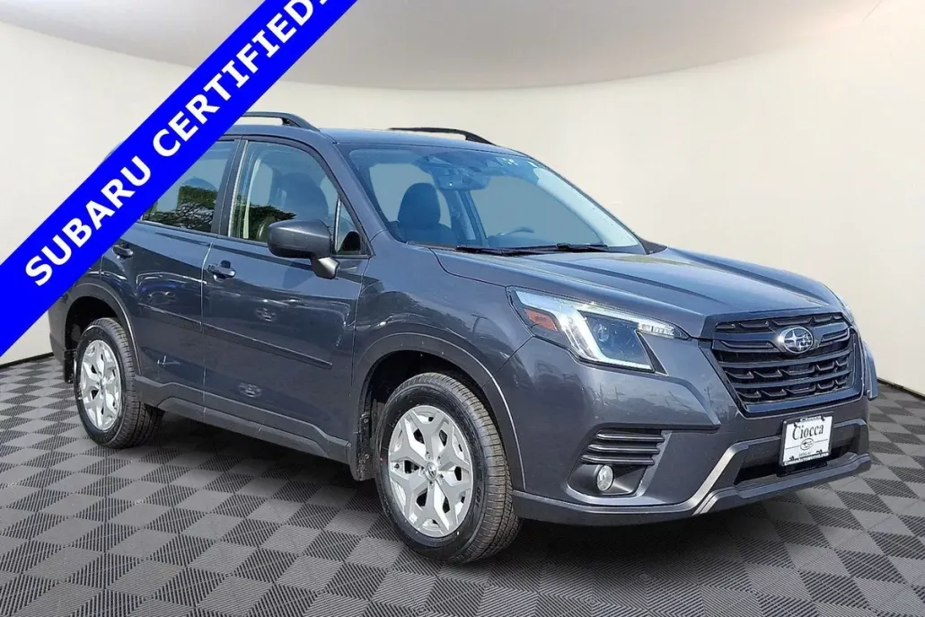 2022 Subaru Forester Base photo 1