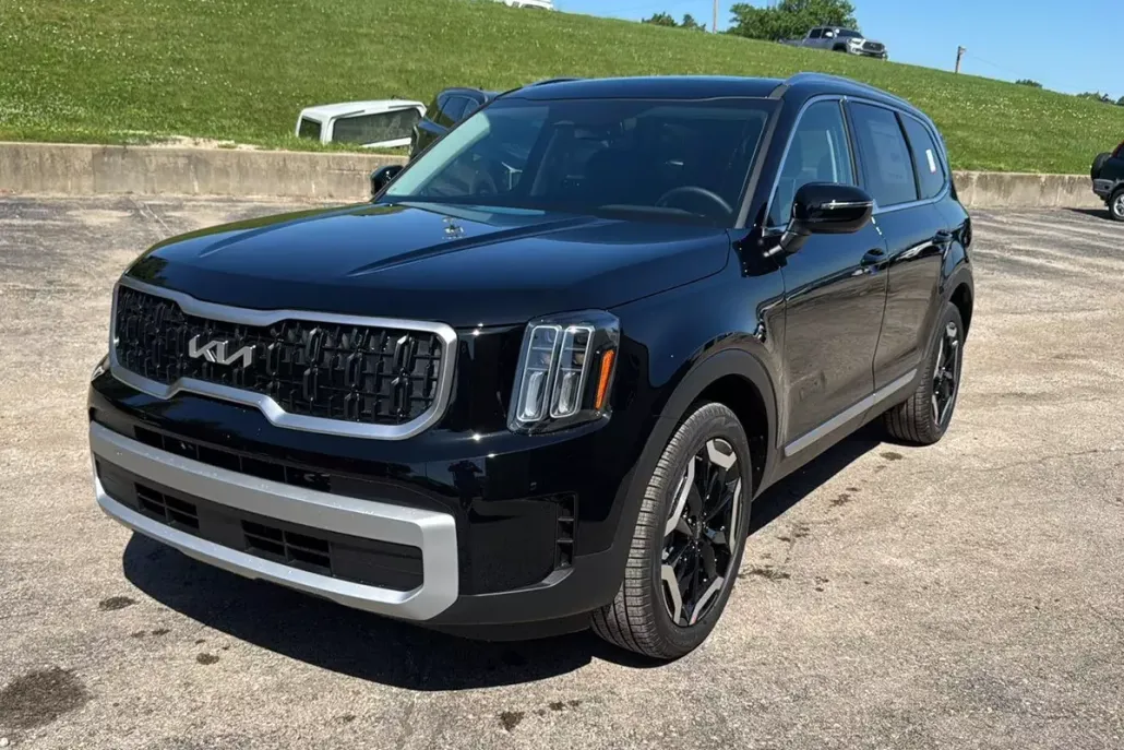 2025 Kia Telluride EX photo 1
