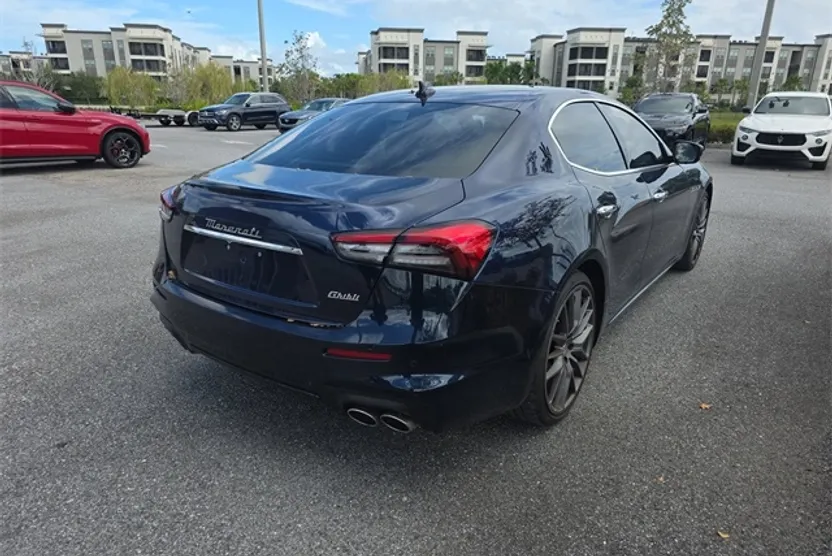 2022 Maserati Ghibli Modena photo 1