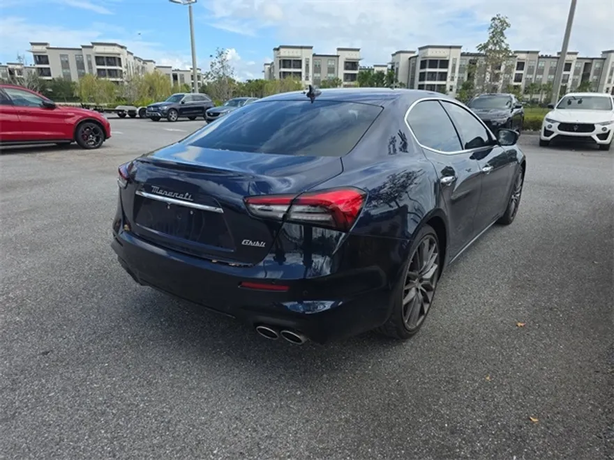 2022 Maserati Ghibli Modena photo 1