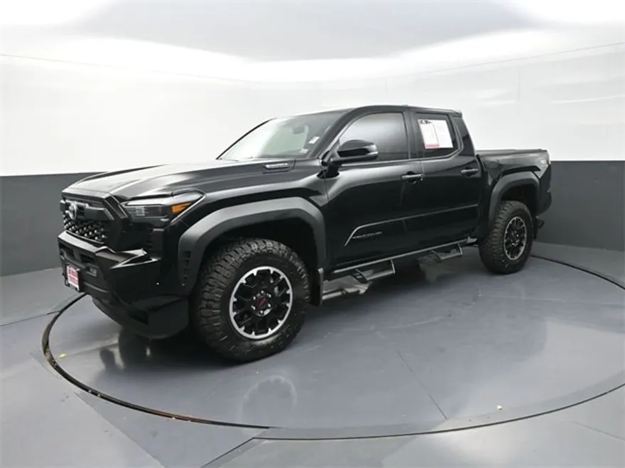 2025 Toyota Tacoma TRD photo 1