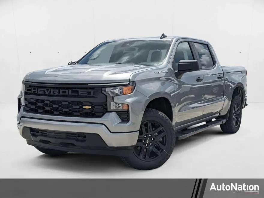 2025 Chevrolet Silverado 1500 Custom photo 1