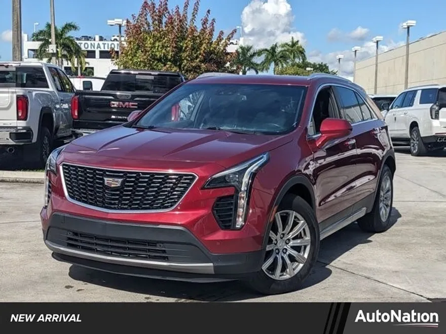 2019 Cadillac XT4 Premium Luxury photo 1