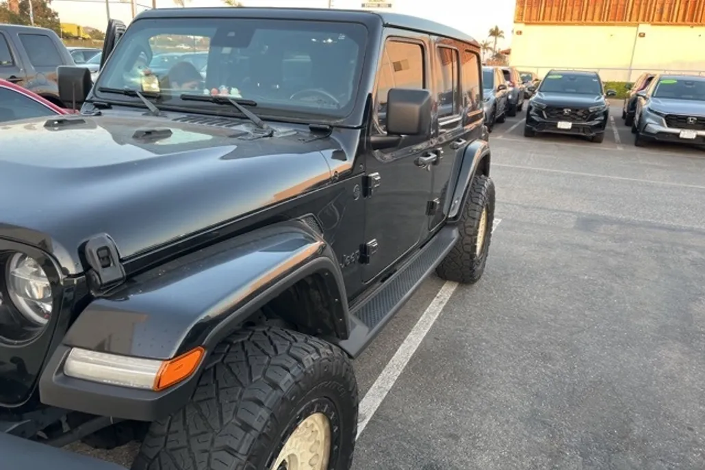 2022 Jeep Wrangler Unlimited Sahara Altitude photo 1