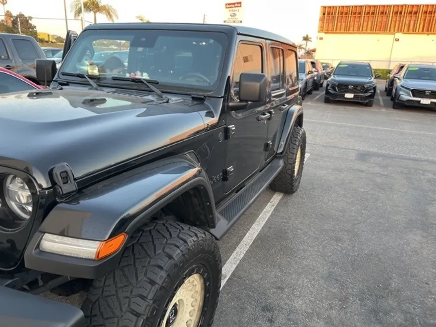 2022 Jeep Wrangler Unlimited Sahara Altitude photo 1
