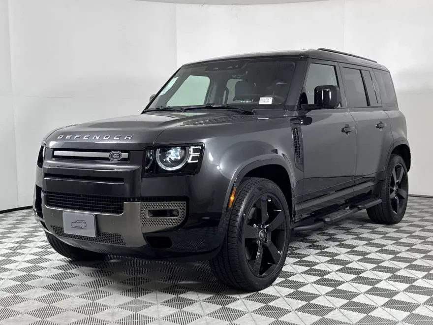 2025 Land Rover Defender 110 X-Dynamic SE photo 1