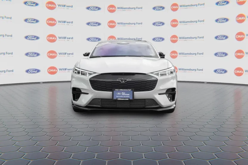 2023 Ford Mustang Mach-E GT photo 1