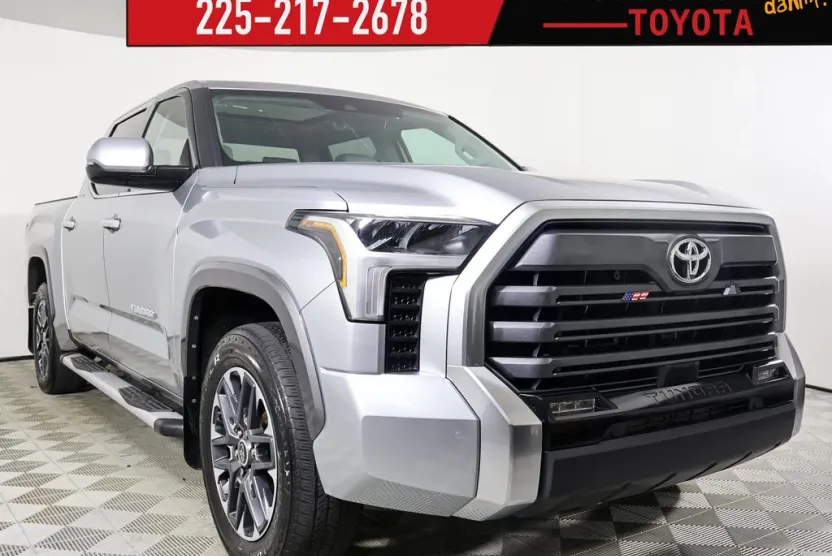 2022 Toyota Tundra Limited photo 1