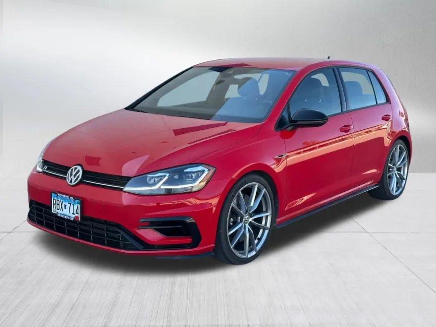 2019 Volkswagen Golf R 4Motion photo 1