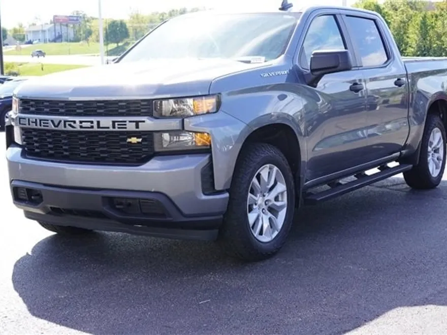 2021 Chevrolet Silverado 1500 Custom photo 1