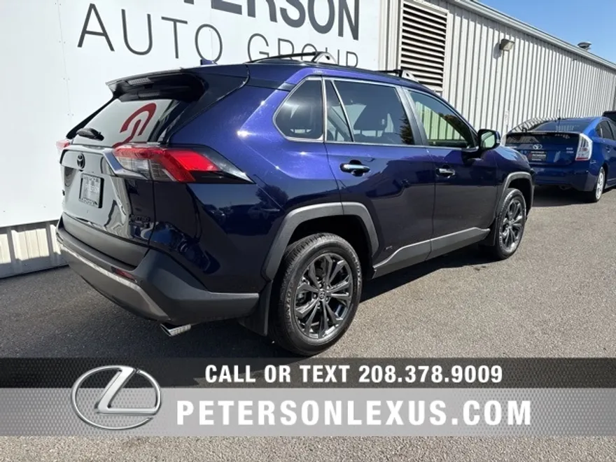 2023 Toyota RAV4 Hybrid Limited photo 1