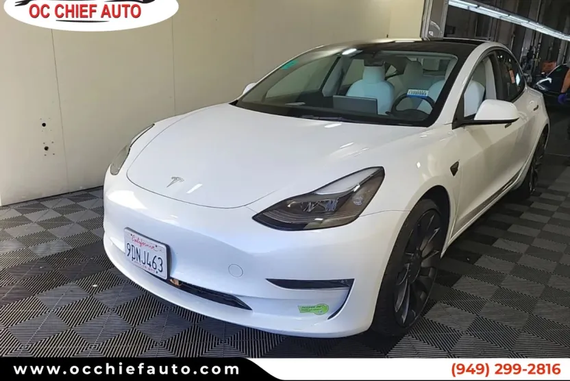 2023 Tesla Model 3 Performance photo 1