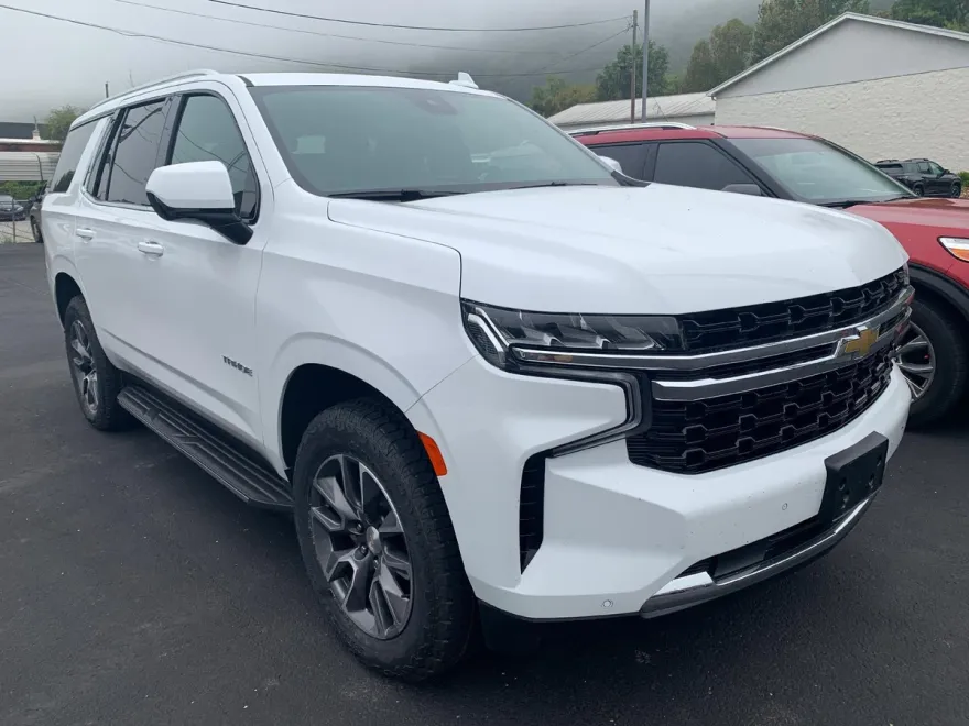 2023 Chevrolet Tahoe LS photo 1