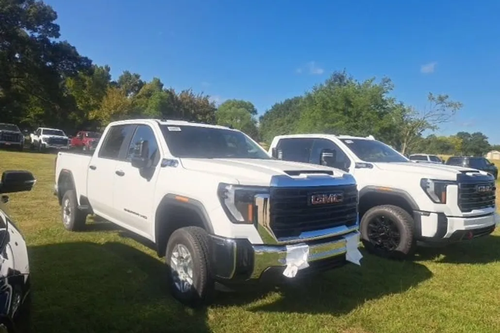 2025 Gmc Sierra 2500 HD Pro photo 1