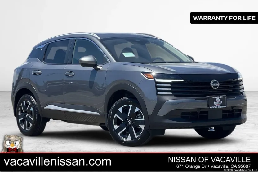 2025 Nissan Kicks SV photo 1