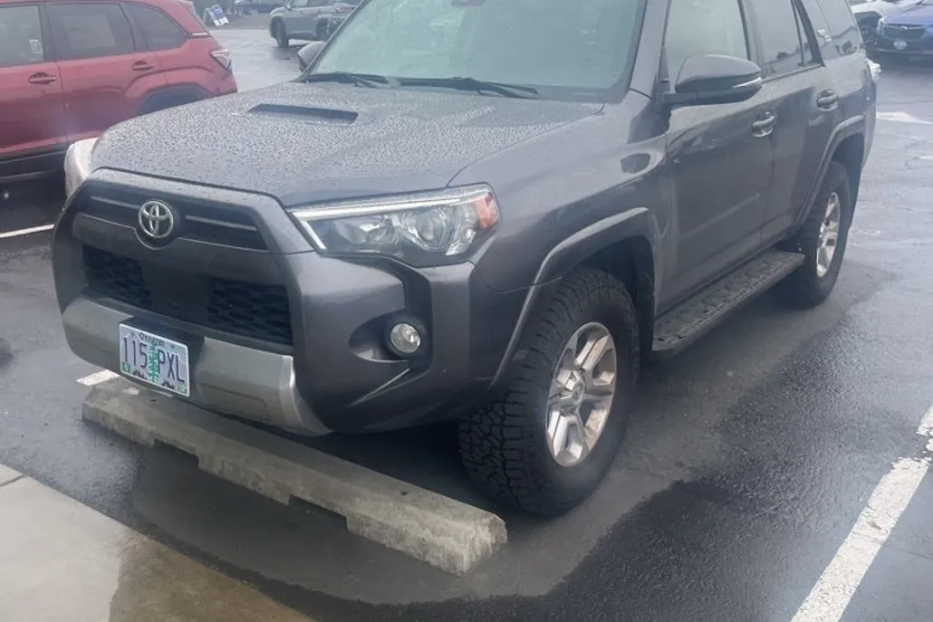 2020 Toyota 4Runner TRD Off-Road Premium photo 1