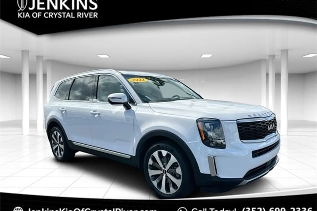 2022 Kia Telluride EX photo 1