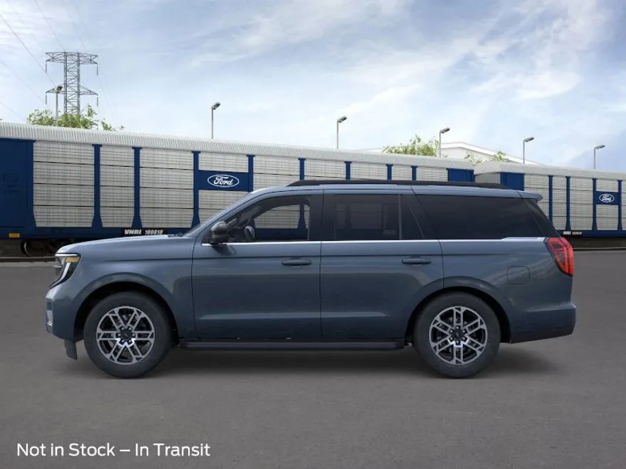 2025 Ford Expedition photo 1