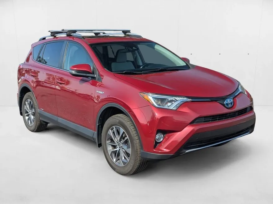 2018 Toyota RAV4 Hybrid XLE photo 1