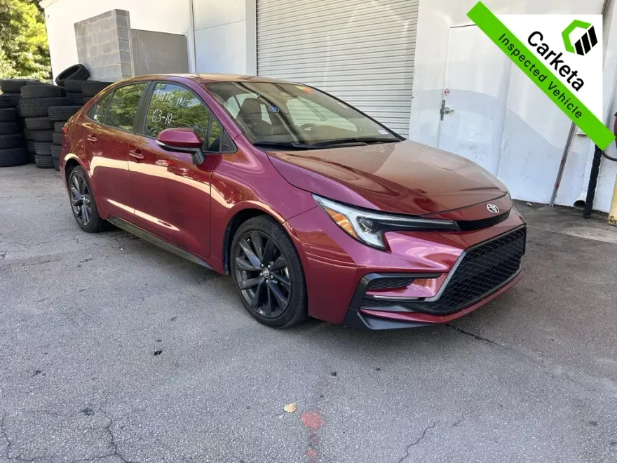 2024 Toyota Corolla SE photo 1