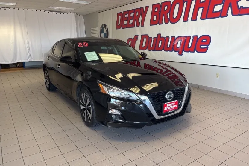 2020 Nissan Altima photo 1