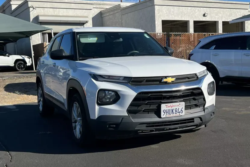 2022 Chevrolet Trailblazer LS photo 1