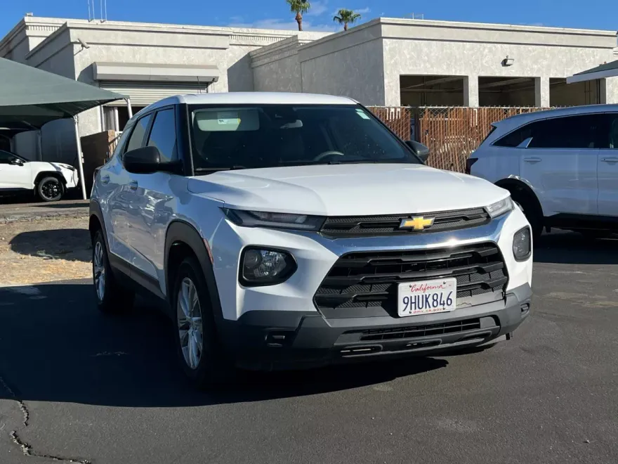 2022 Chevrolet Trailblazer LS photo 1