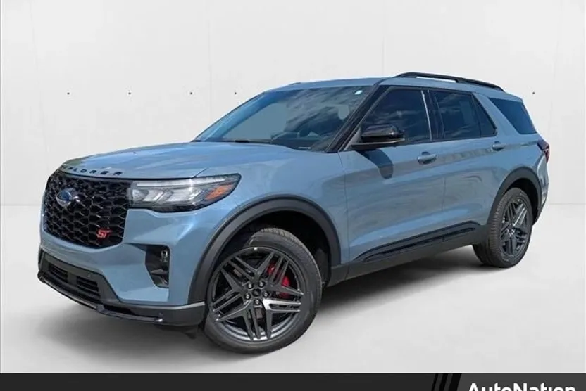 2025 Ford Explorer ST photo 1