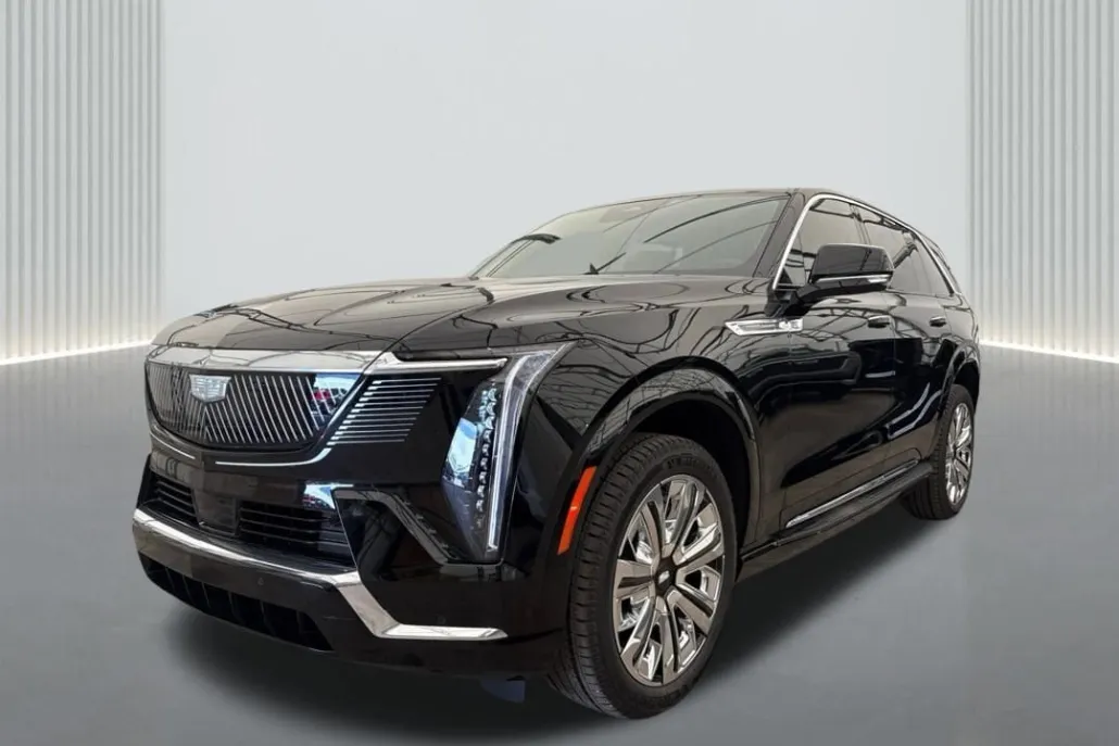 2025 Cadillac Escalade IQ Luxury photo 1