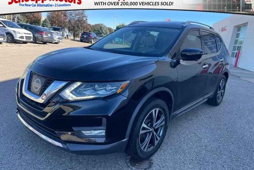 2017 Nissan Rogue SL photo 1