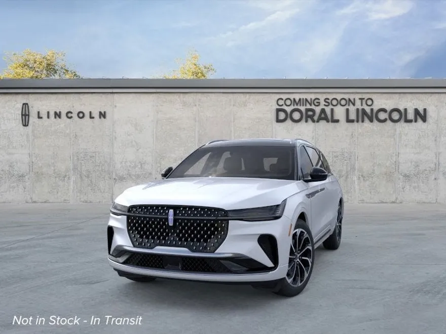 2025 Lincoln Nautilus Reserve photo 1