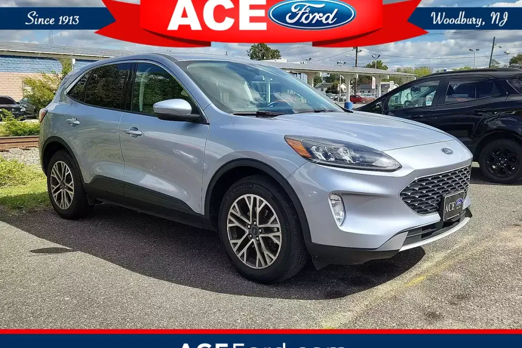 2022 Ford Escape SEL photo 1