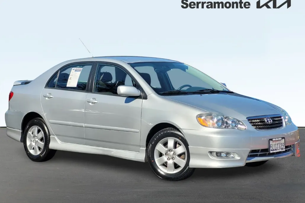 2006 Toyota Corolla CE photo 1