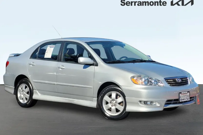 2006 Toyota Corolla CE photo 1