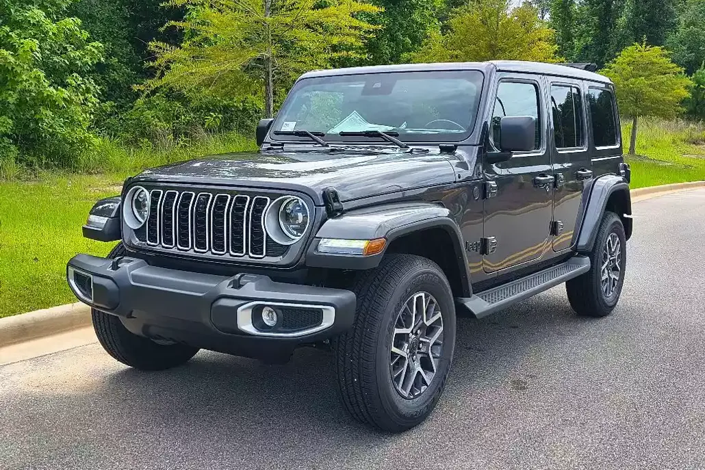 2025 Jeep Wrangler Sahara W photo 1